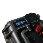 Batteria al litio 12V impermeabile IP65 Ultimatron da 12,8 V 100 Ah 1280 Wh LiFePO4 Smart BMS con Bluetooth Display LCD - immagine 8