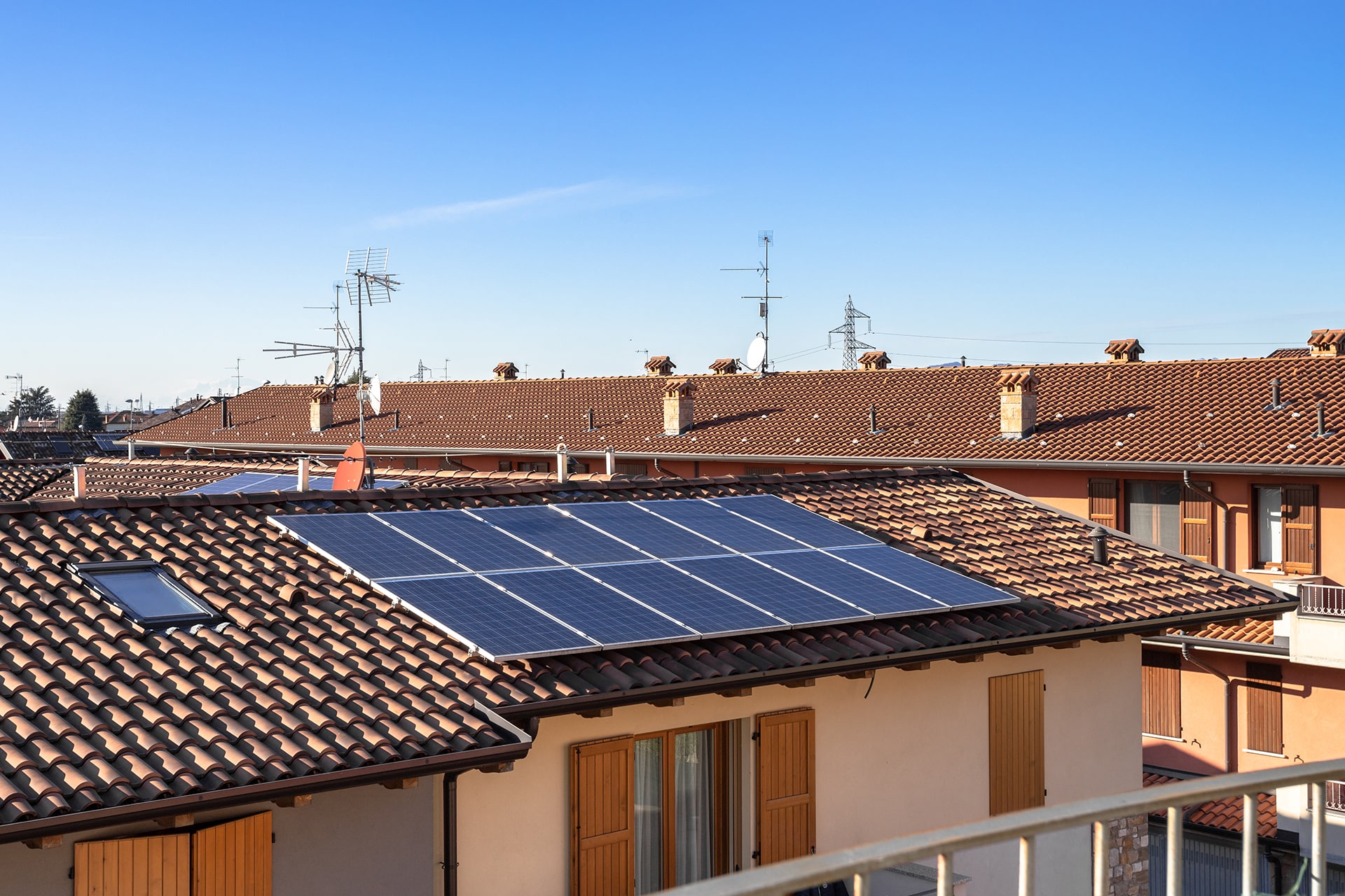 pannello fotovoltaico tetto Chi siamo: Ryanenergia Ryan Energia